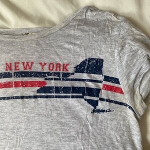 Super light NY T-shirt for junior girls: size L